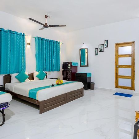 Baga Fantacia Beach Inn กาลังกูติ ภายนอก รูปภาพ