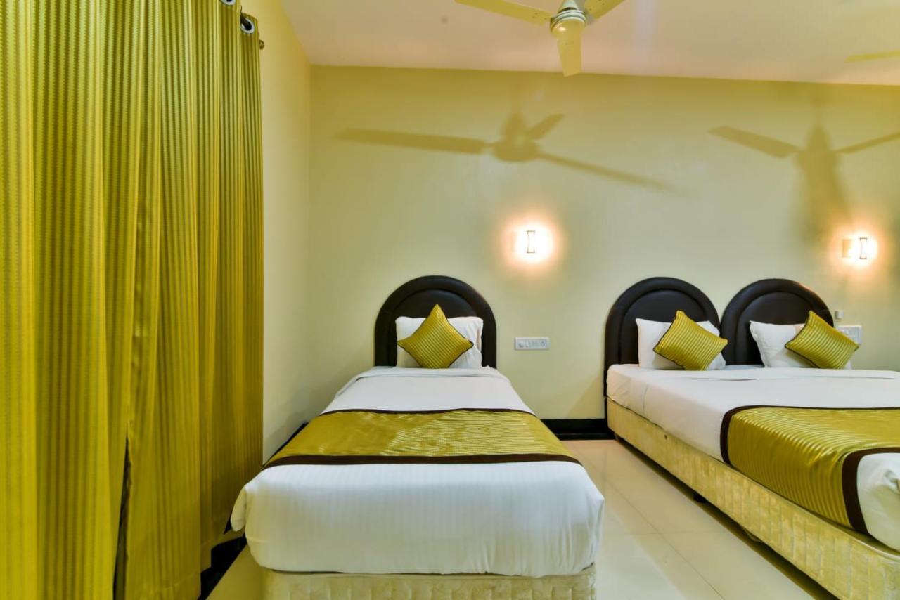 Baga Fantacia Beach Inn กาลังกูติ ภายนอก รูปภาพ