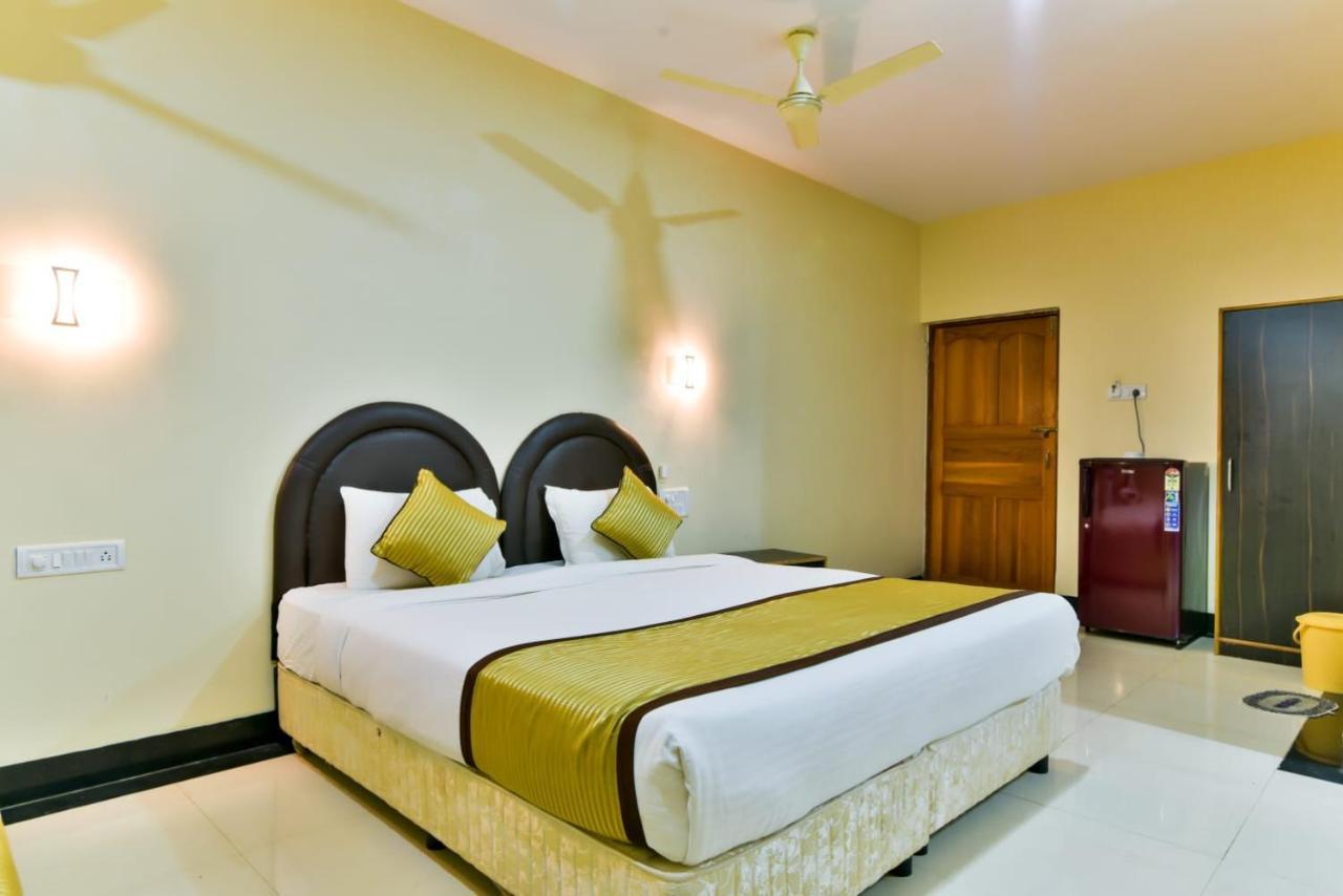 Baga Fantacia Beach Inn กาลังกูติ ภายนอก รูปภาพ