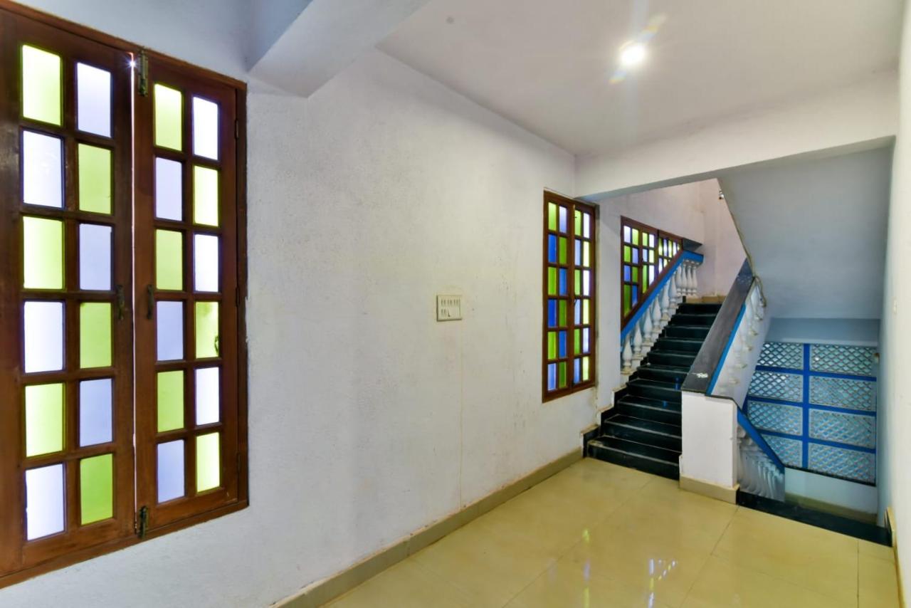 Baga Fantacia Beach Inn กาลังกูติ ภายนอก รูปภาพ