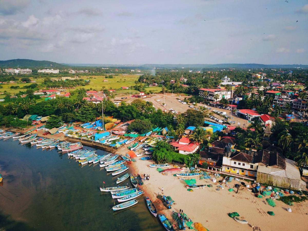 Baga Fantacia Beach Inn กาลังกูติ ภายนอก รูปภาพ