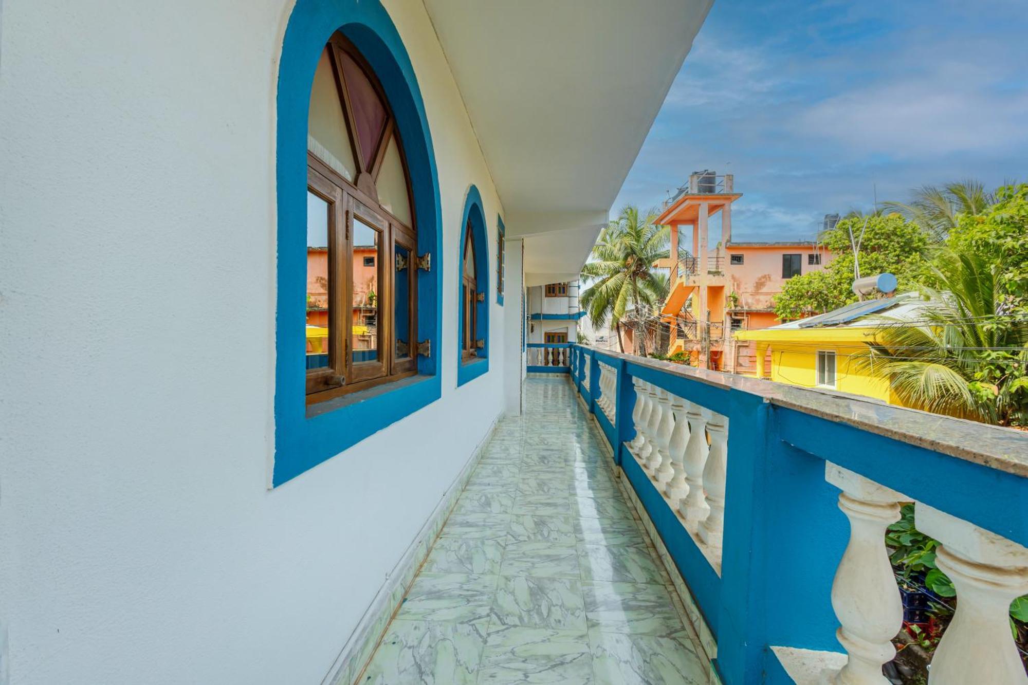 Baga Fantacia Beach Inn กาลังกูติ ภายนอก รูปภาพ
